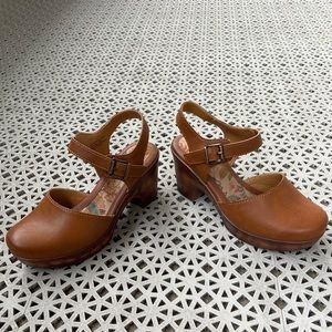 Boc Natasha Clogs